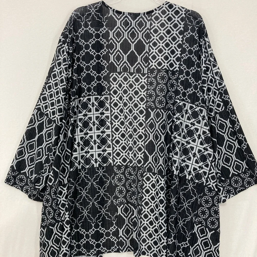 Catherines Open‎ Front Jacket Kimono size 5X Black White Geometric Open Knit